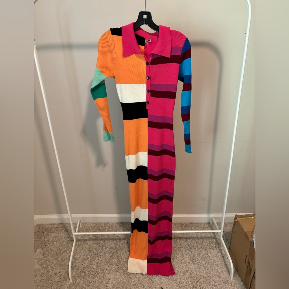 Fashion Nova long sleeve color block dress.